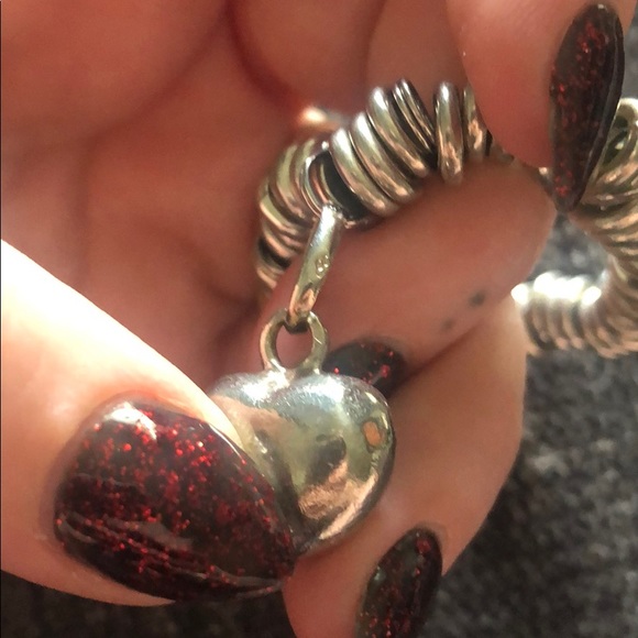 Links London charm bracelet and heart charm - Picture 5 of 17